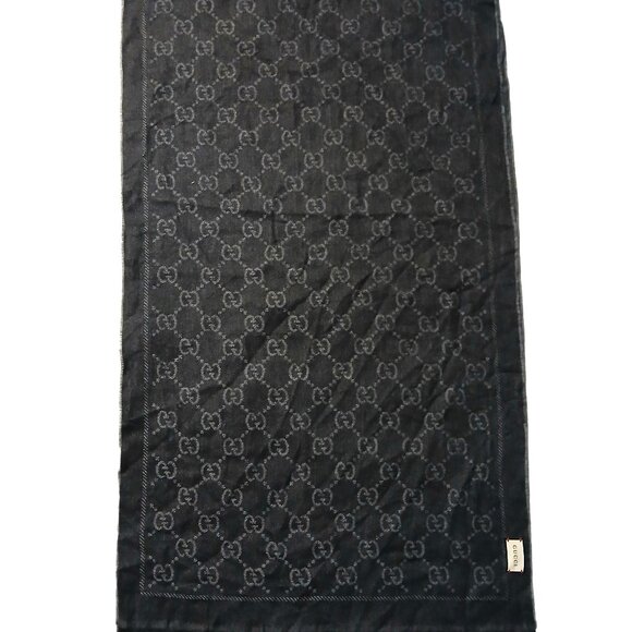 Gucci Charcoal Grey & Silver Reversible GG Logo Print Shawl Wrap Vintage Pre-Own - Picture 4 of 9